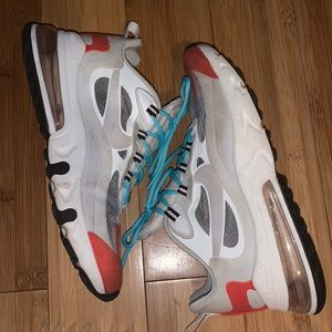 Nile air max 270 react